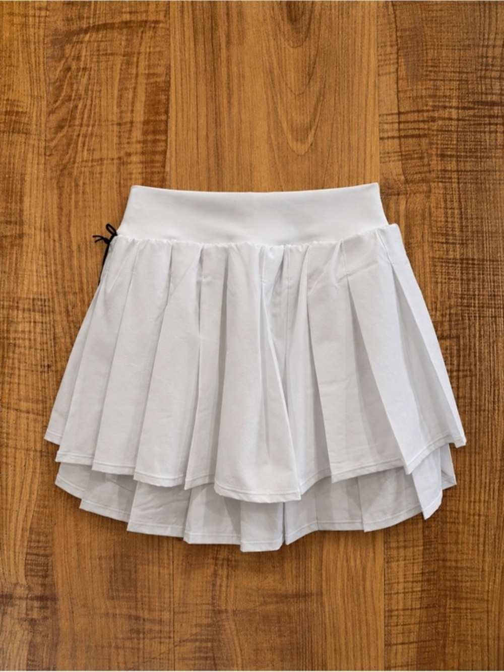 Alo White Double Or Nothing Tennis Skirt - Picture 2 of 3